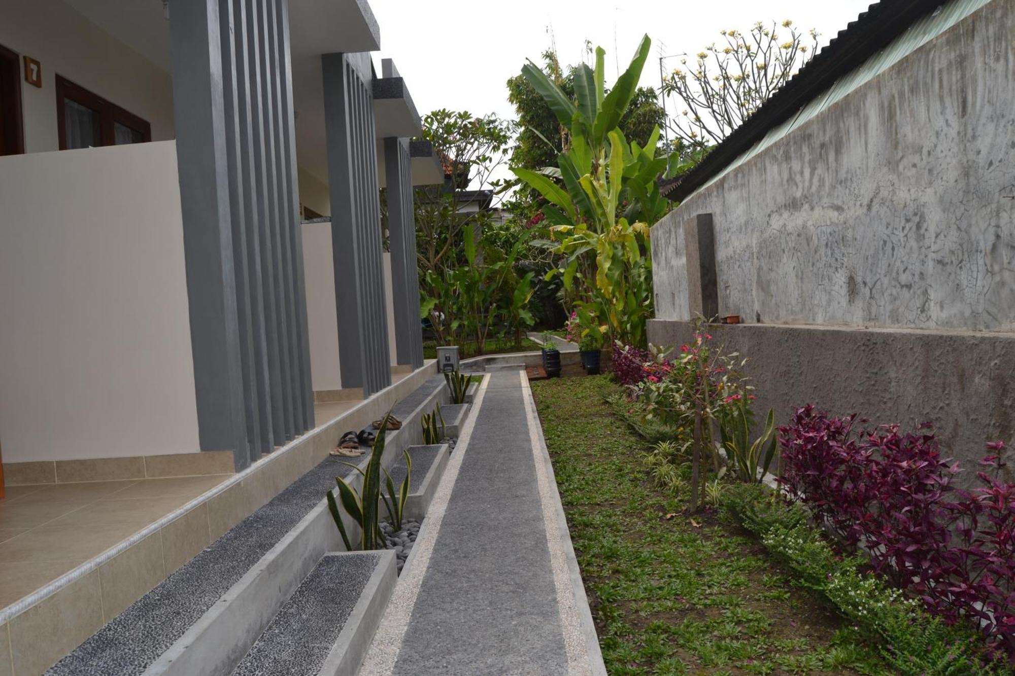 Sakha House Guest house *