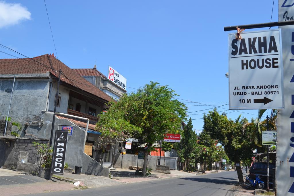 Guest house Sakha House